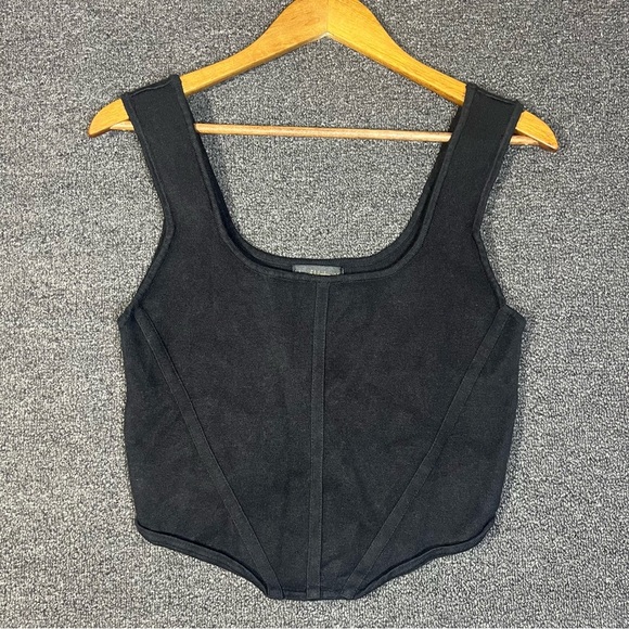 House of Harlow Black Knit Crop Tank, Large - Picture 1 of 9
